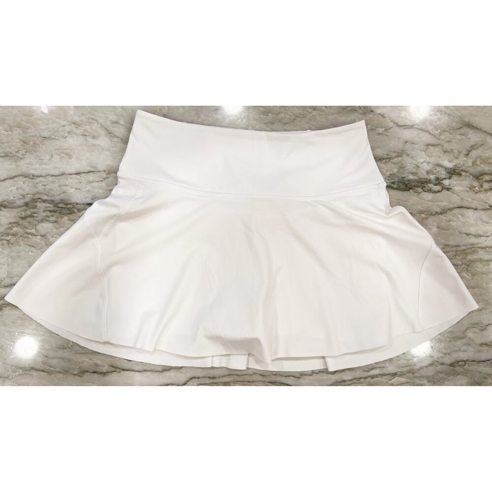 Athleta: ACE skirt / skort 13.5", Size S, white, flirty skirt